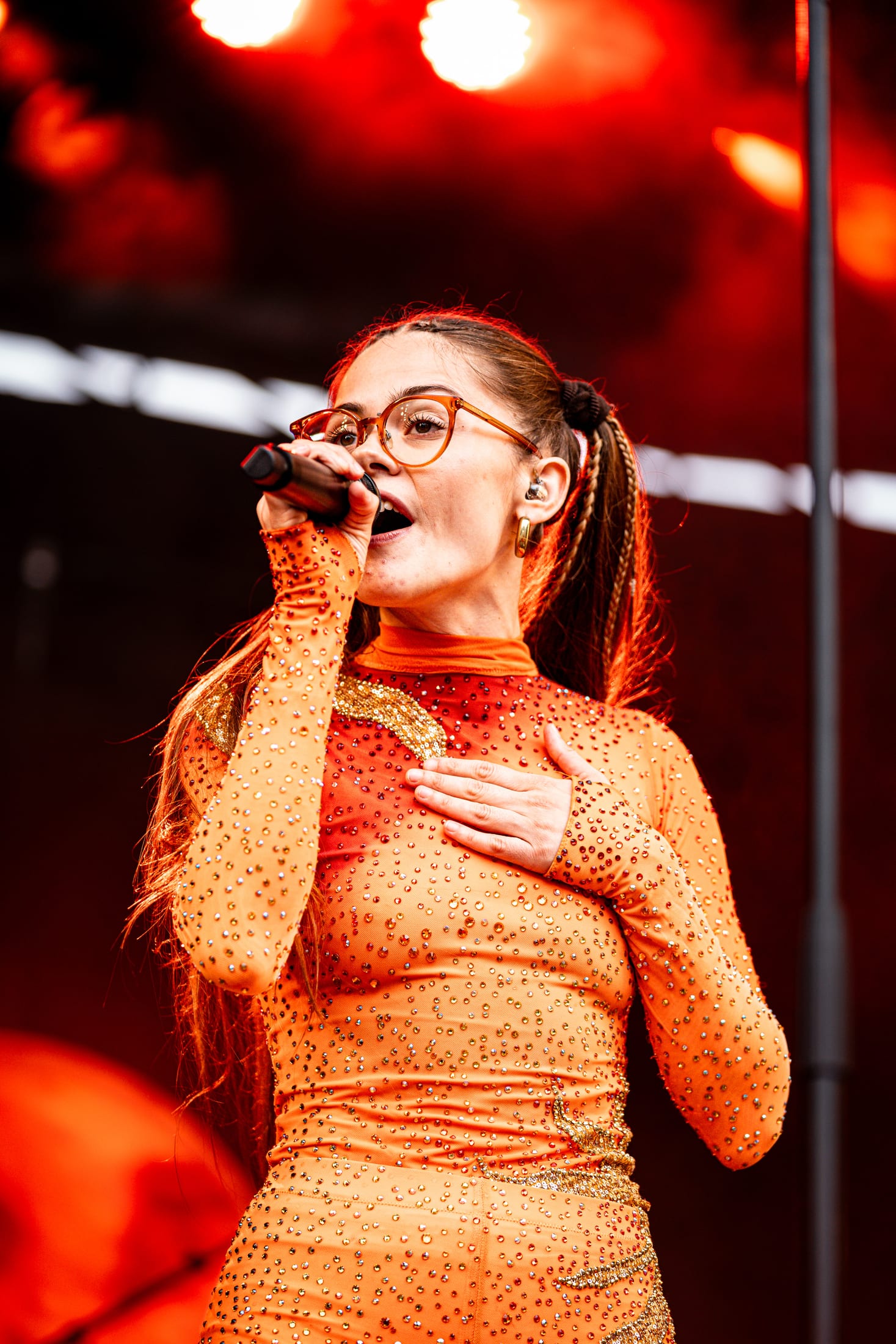 Sofie1998 på scenen til Varde Open Air